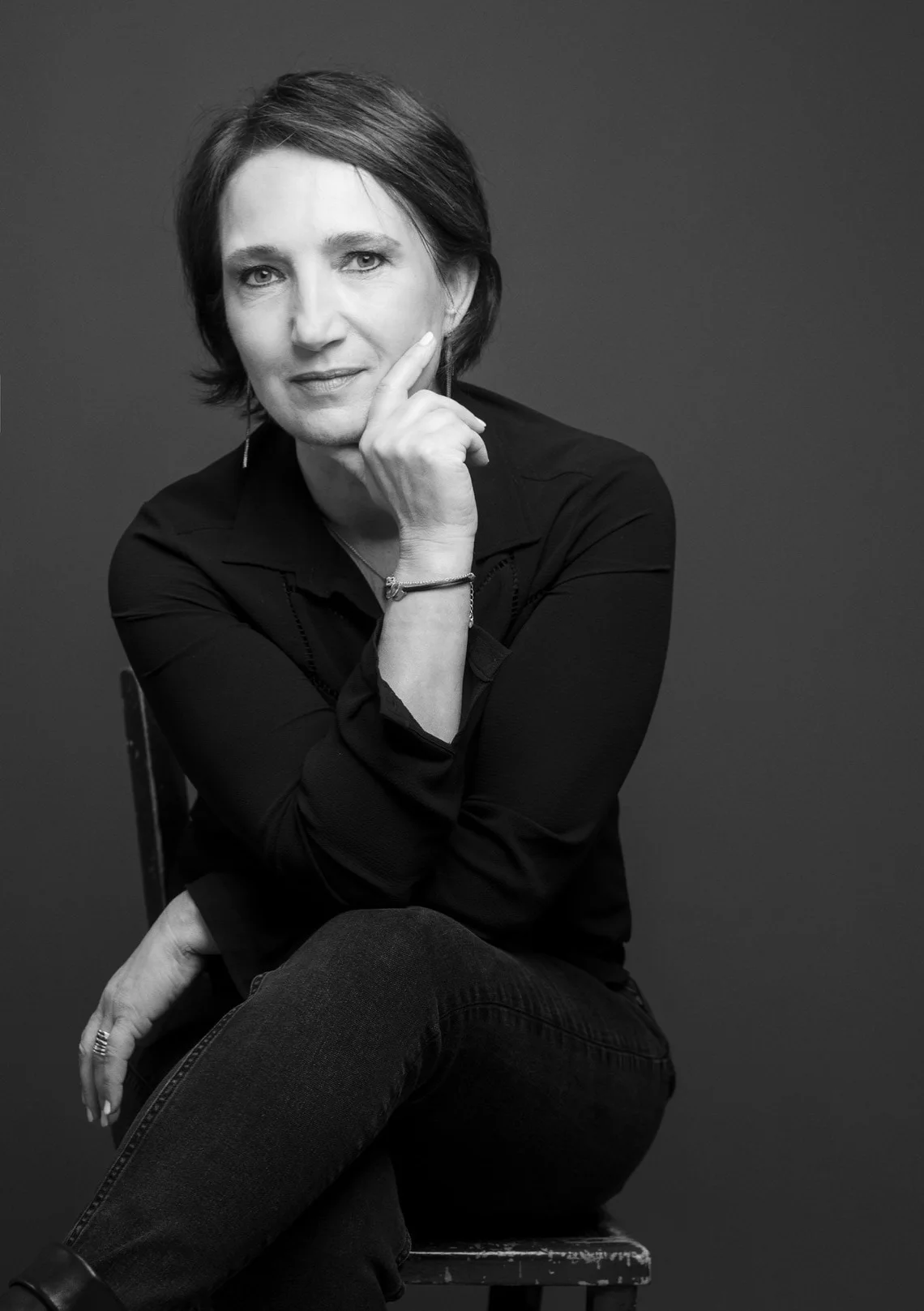 Nelly Belgrade, portrait en noir et blanc